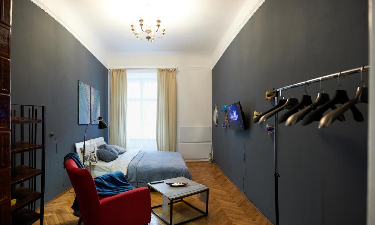 לבוב Stylish Apartments In The Center מראה חיצוני תמונה