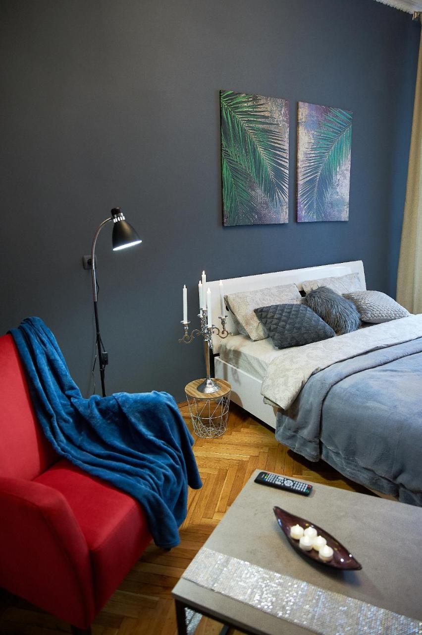 לבוב Stylish Apartments In The Center מראה חיצוני תמונה