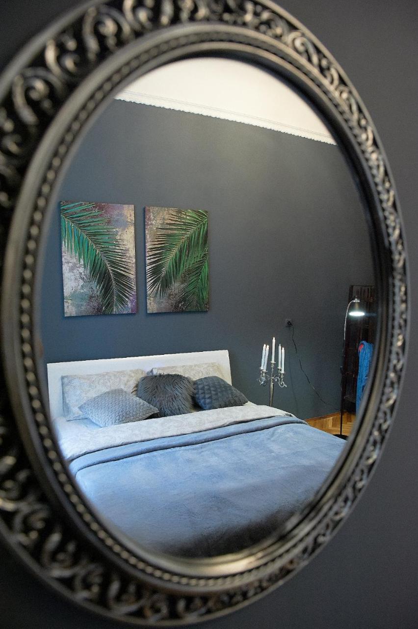 לבוב Stylish Apartments In The Center מראה חיצוני תמונה