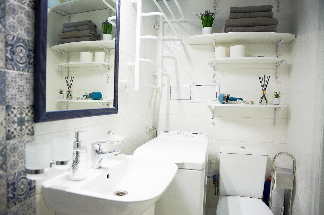 לבוב Stylish Apartments In The Center מראה חיצוני תמונה
