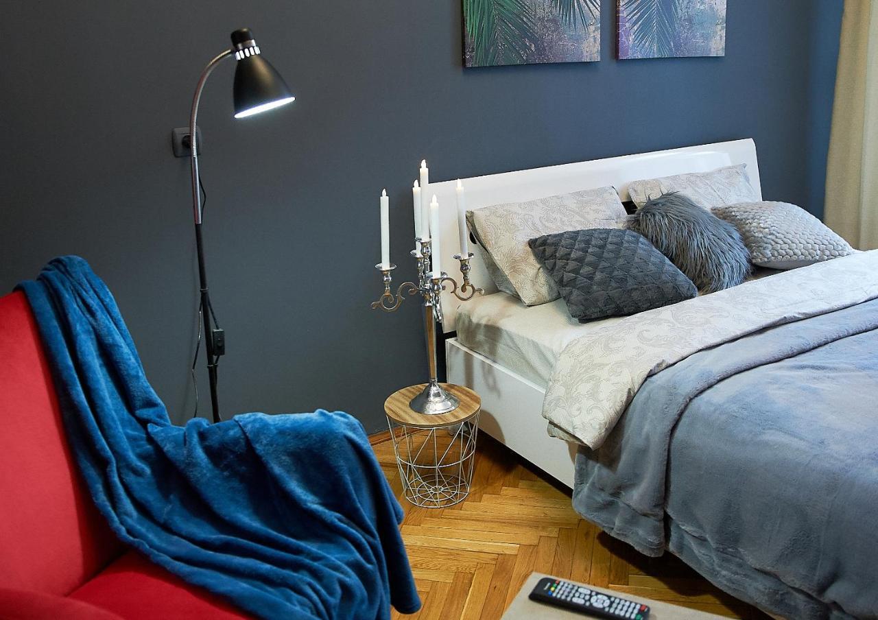 לבוב Stylish Apartments In The Center מראה חיצוני תמונה