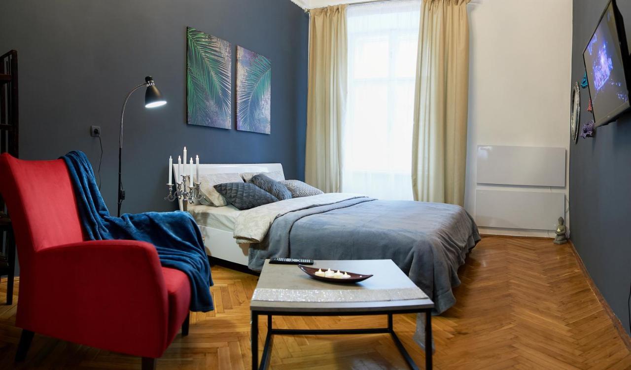 לבוב Stylish Apartments In The Center מראה חיצוני תמונה